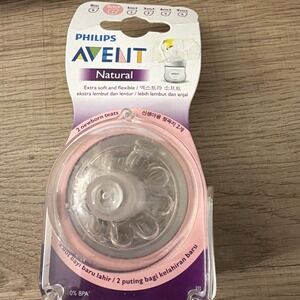 Two (2) NEW Philips AVENT Natural Bottle Nipple First Flow Nipple 0M+ Newborn
